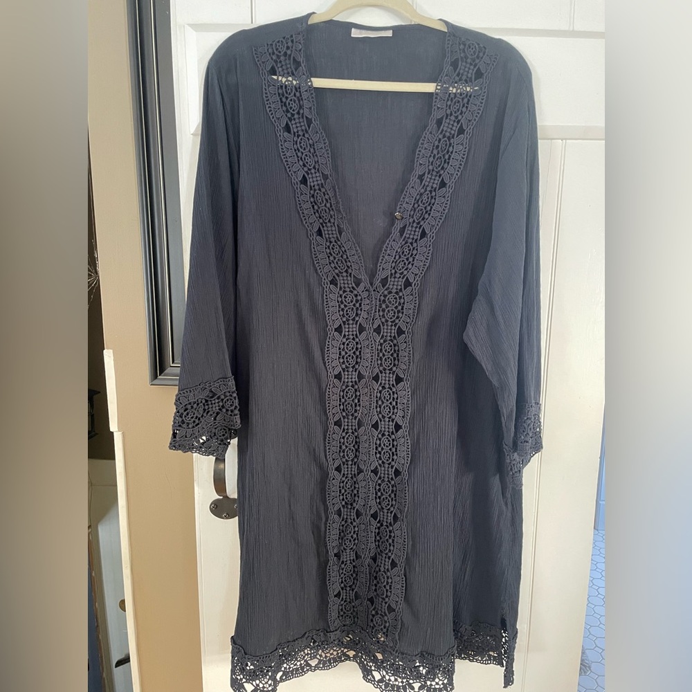 LaBlanca Black Vneck Tunic